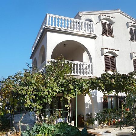 Malinska Apartment 1 Sveti Anton  Exterior photo