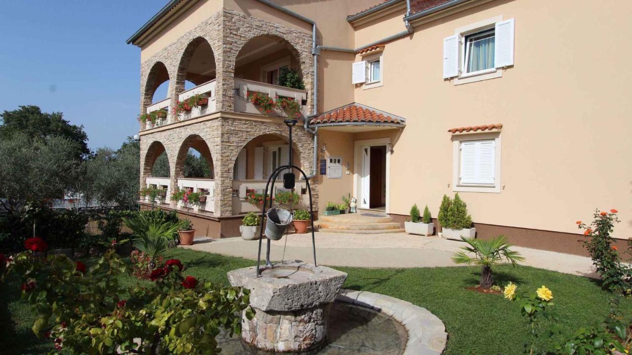 Malinska Apartment 1 Sveti Anton  Exterior photo