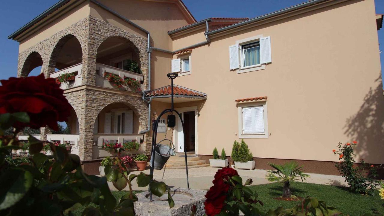 Malinska Apartment 1 Sveti Anton  Exterior photo