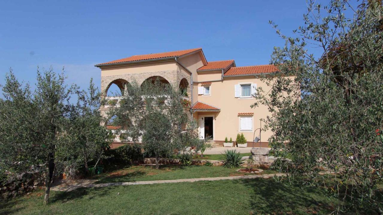 Malinska Apartment 1 Sveti Anton  Exterior photo